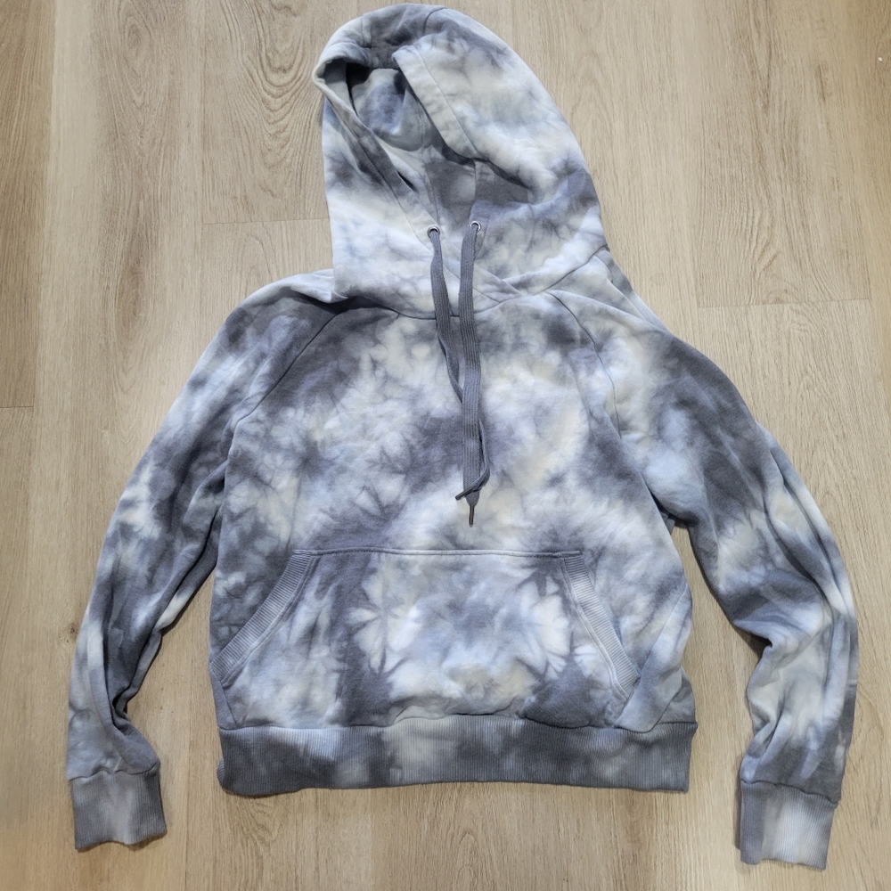 90 degree cropped tie dye sweatshirt size xl